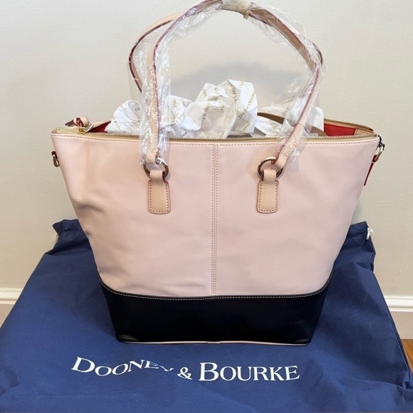 NWT Dooney & Bourke Wexford Leather Large Becky Tote - Picture 4 of 11